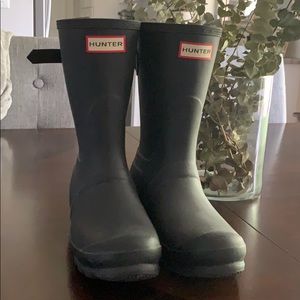 Women’s size 7 adjustable thigh Hunter boots